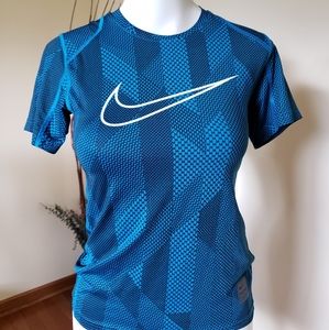 Nike Pro Dry Fit Fitted Tshirt
